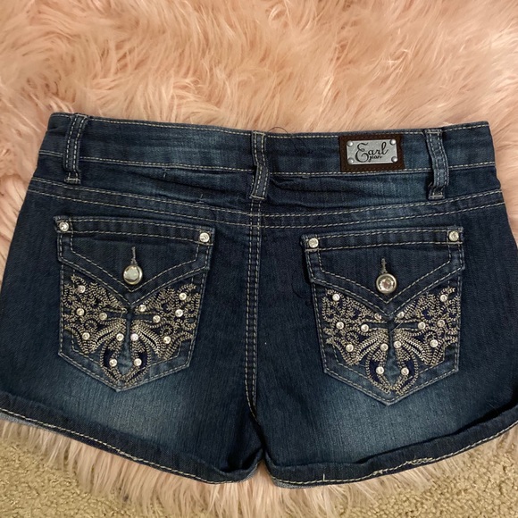 Earl Jean Denim Shorts - Picture 2 of 2